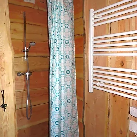 Bed & Breakfast La Aux Sapins Ratieres
